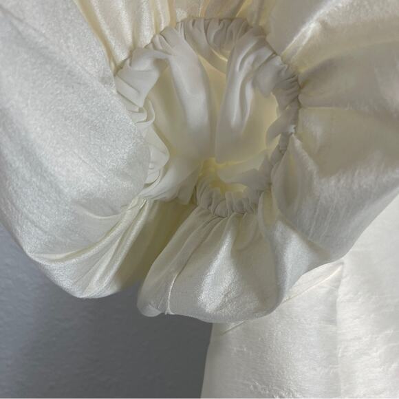 Sachin & Babi Dova Puffed One-Shoulder Bow Train Wrap Mini Dress - Picture 8 of 14